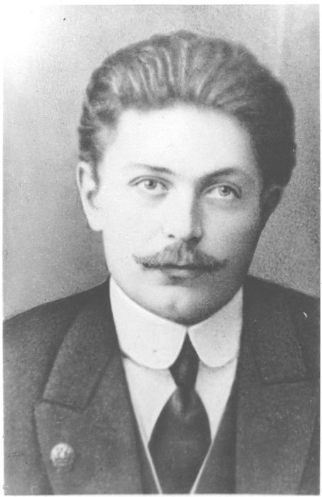 Василий Адрианович Слесарев (1884-1921) - создатель и руководитель Аэродинамической лаборатории СПбПИ, автор конструкции аэроплана "Святогор" (1916)