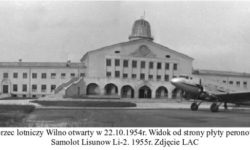 Здание вильнюсского аэропорта в 1954 году